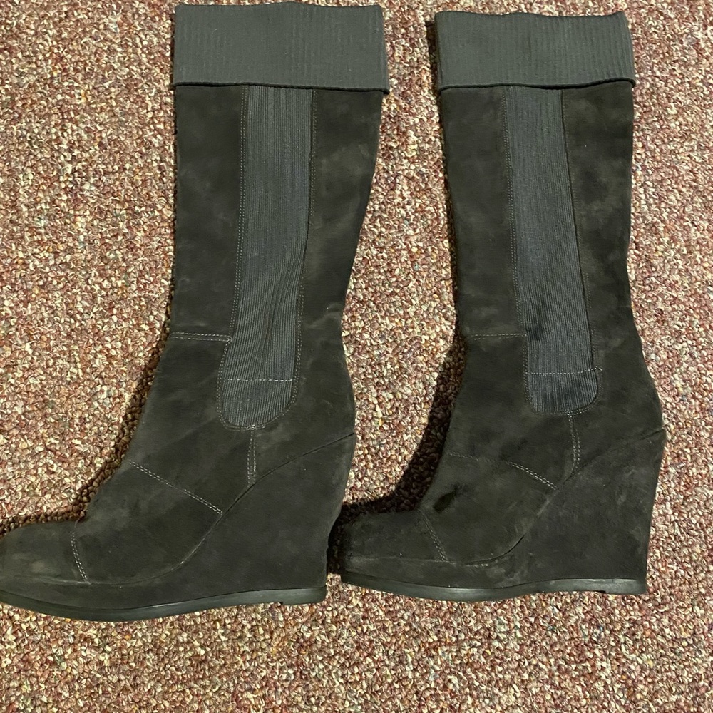 Wedge boots, grey suede knee length